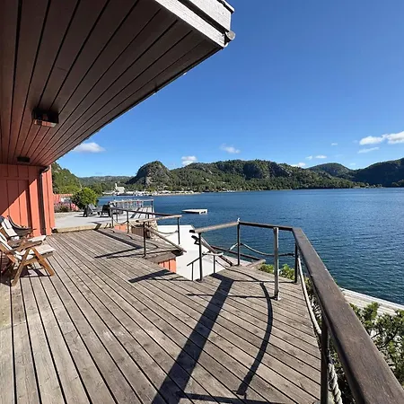 7 Person In Farsund