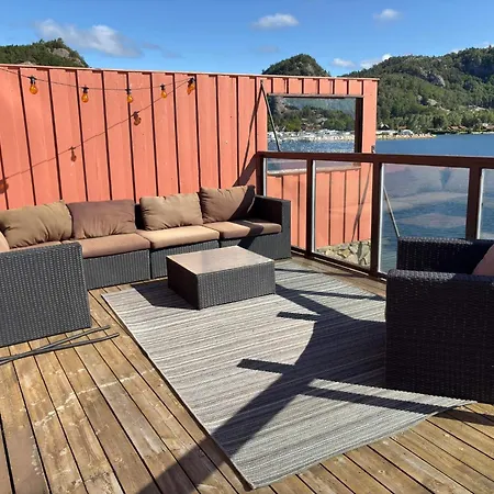 7 Person In Semesterbostad Farsund